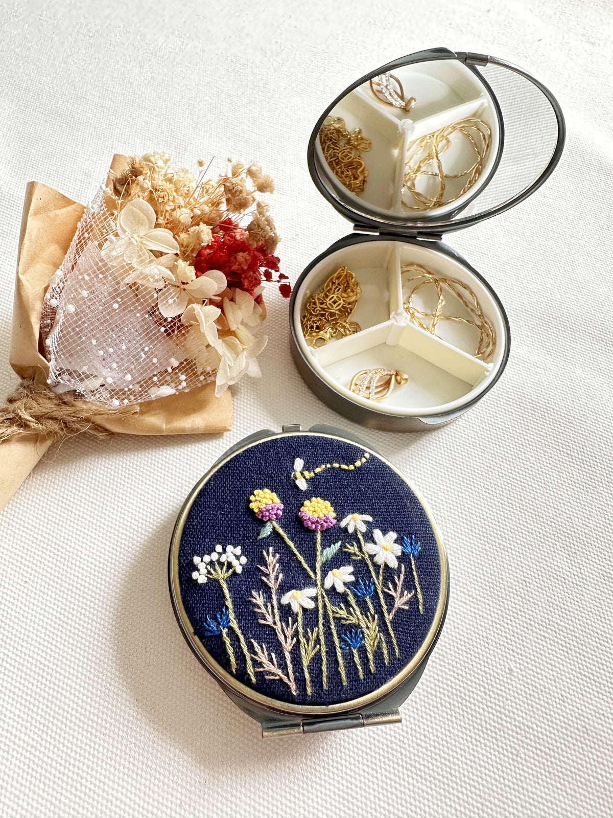 Floral Embroidered Round Jewelry Box With Mirror | Flower Garden
