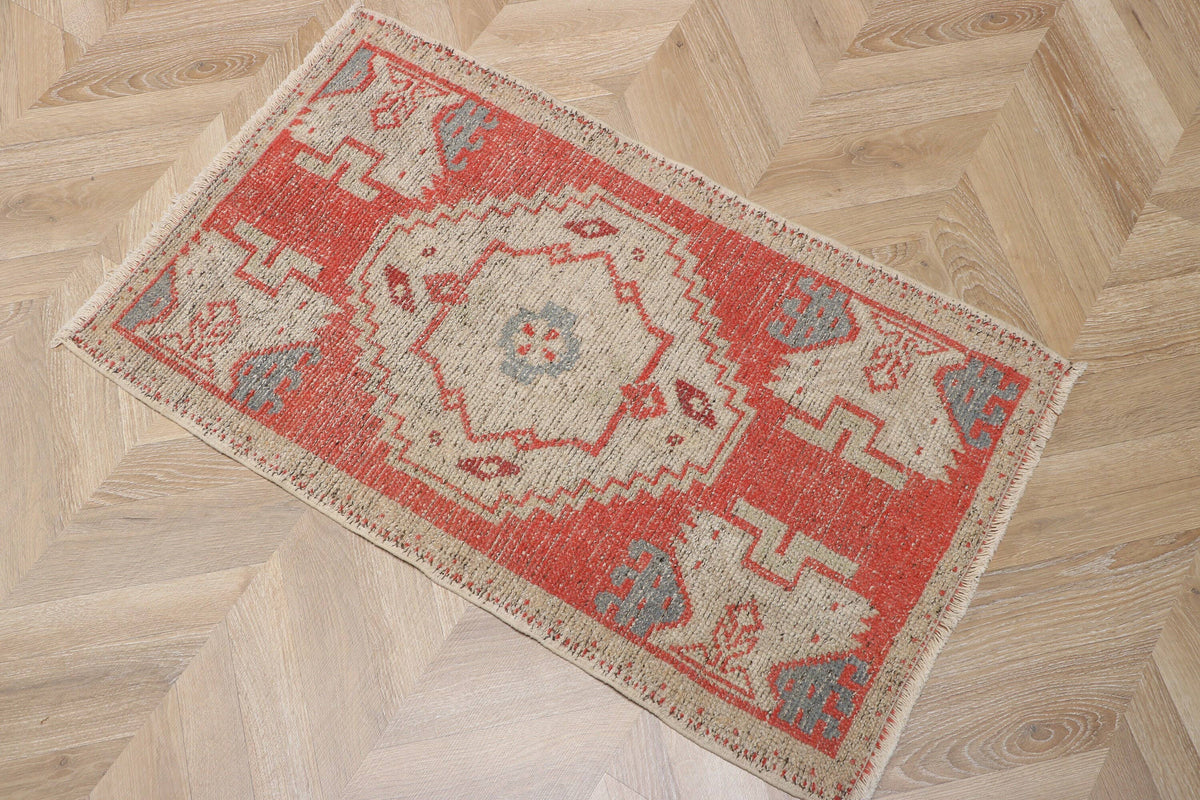 Turkish Vintage Antique Oushak Wool Rug 2x3 ft