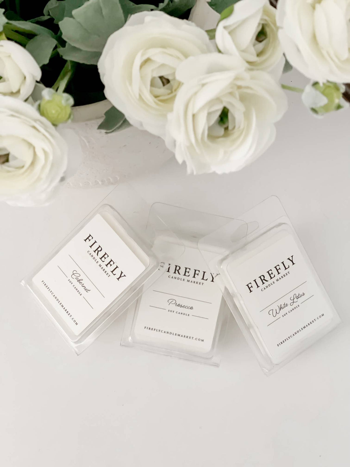 Firefly Candle Market - White Lotus: Large Candle