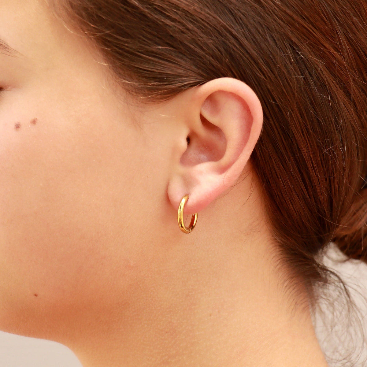 18K Gold PVD Stainless Steel Circle Huggie Hoop Earrings: Gold / 16mm