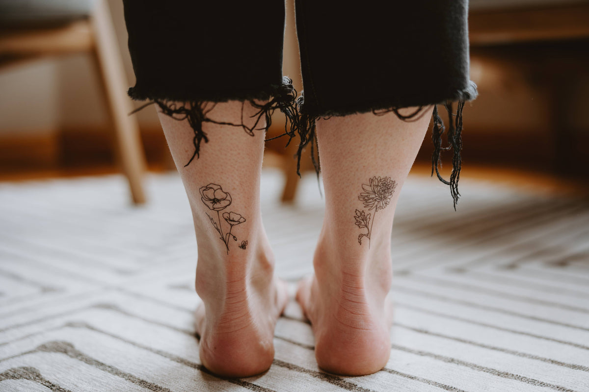 Saint &amp; Company - August Birth Flower - Poppy Temporary Tattoos