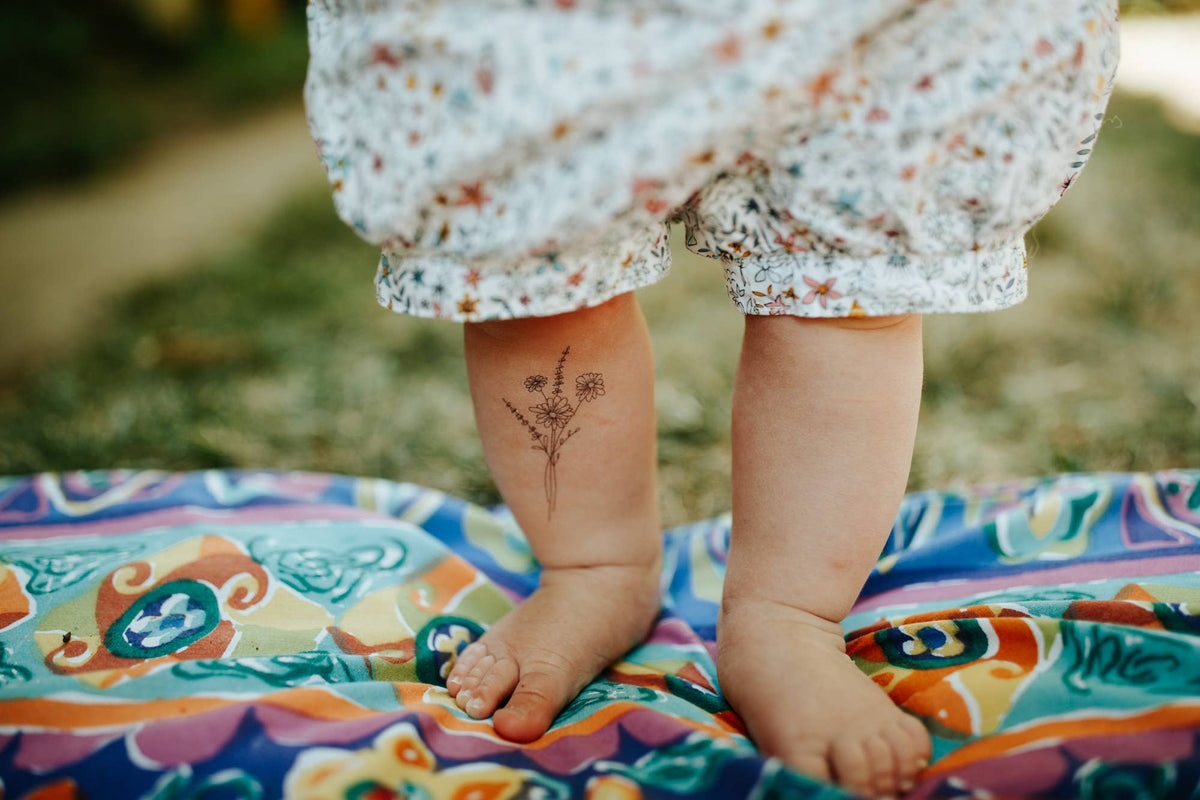 Saint Tattoos - Daisy Temporary Tattoos: Yellow