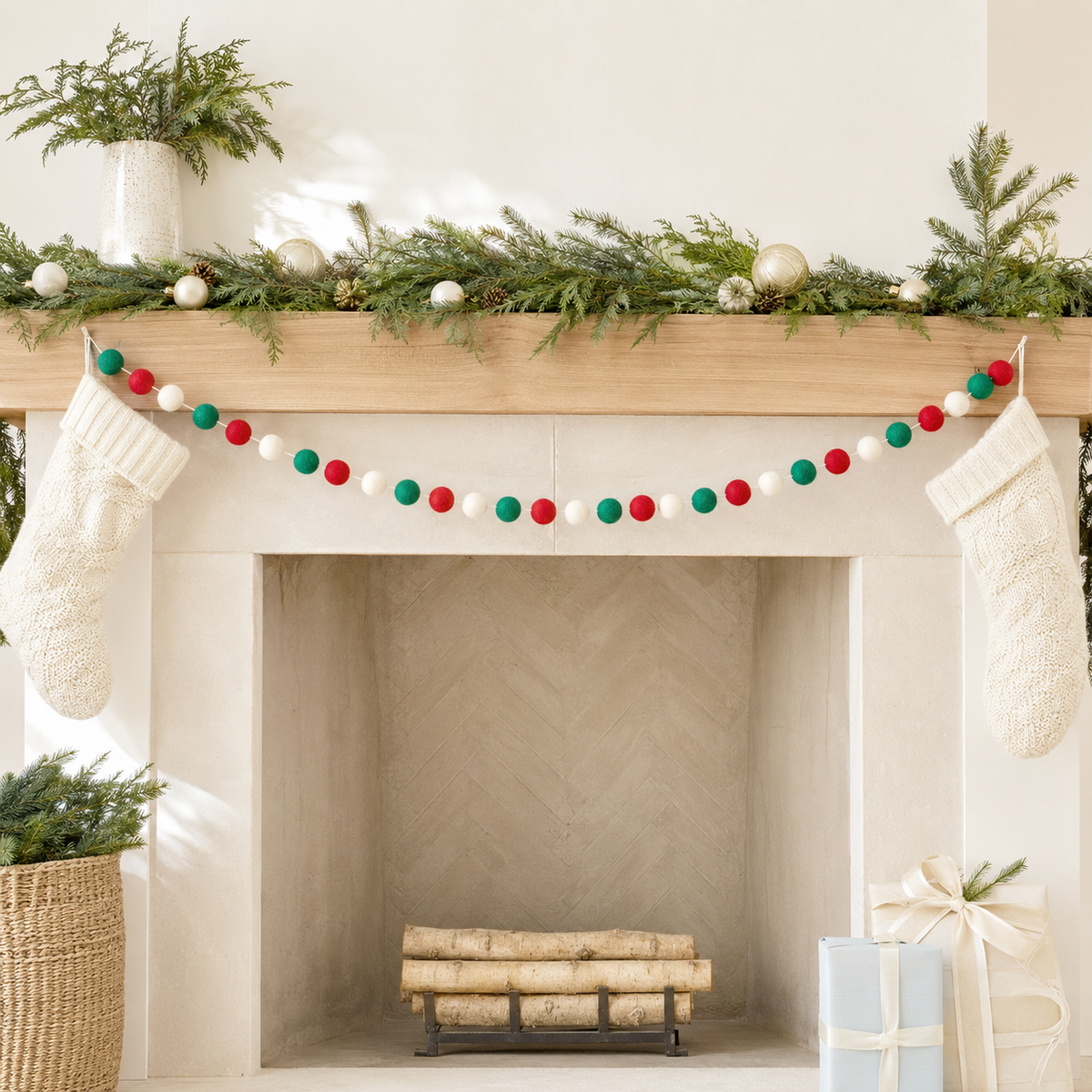 Felt Christmas Pompom Ball Garland