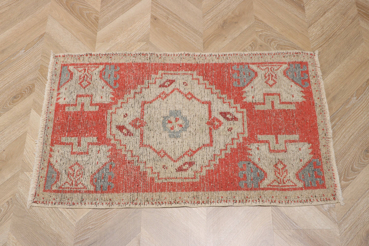Turkish Vintage Antique Oushak Wool Rug 2x3 ft
