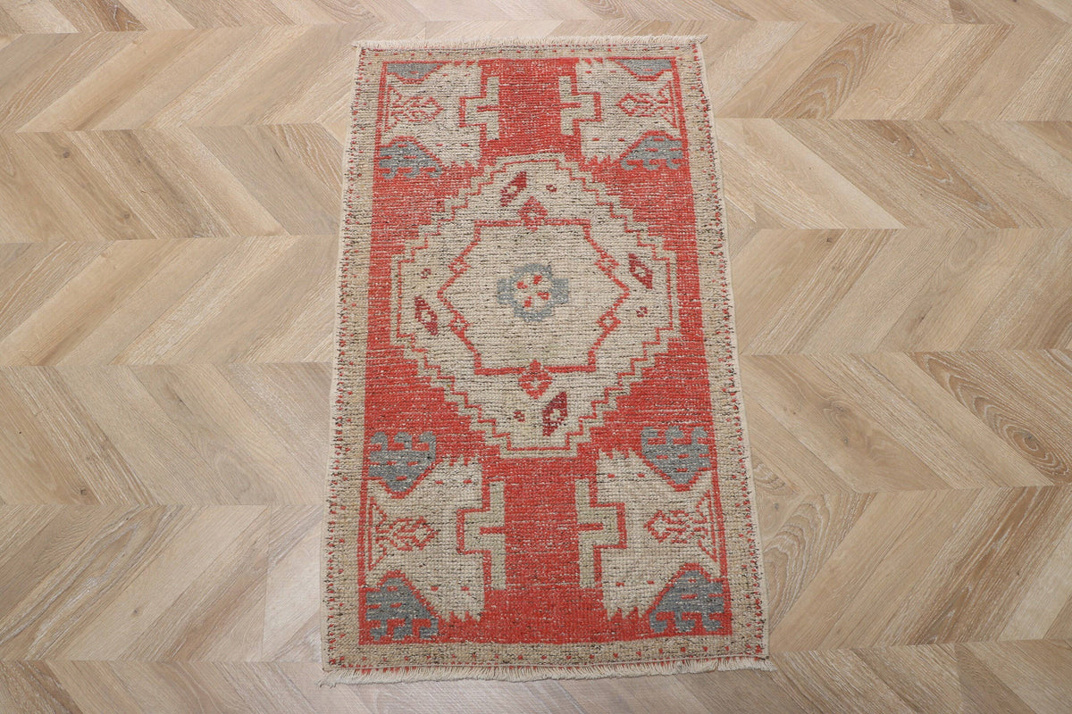 Turkish Vintage Antique Oushak Wool Rug 2x3 ft