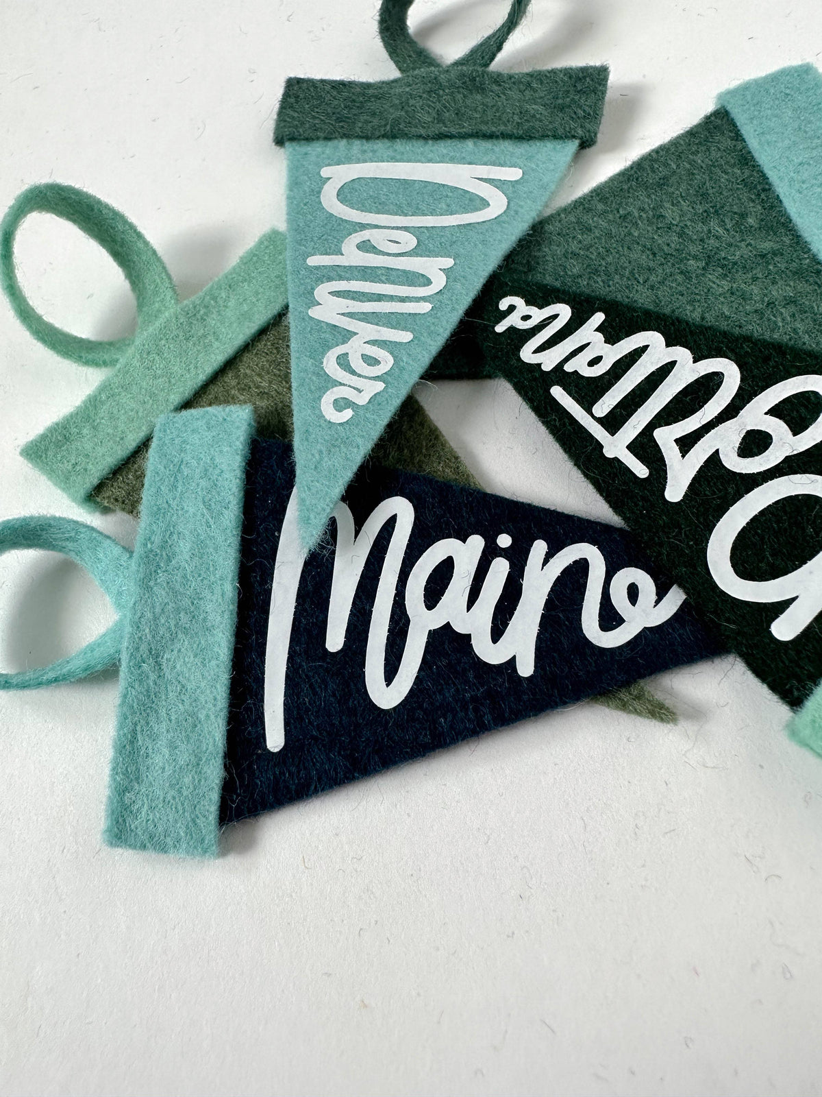 Magnet Pennant