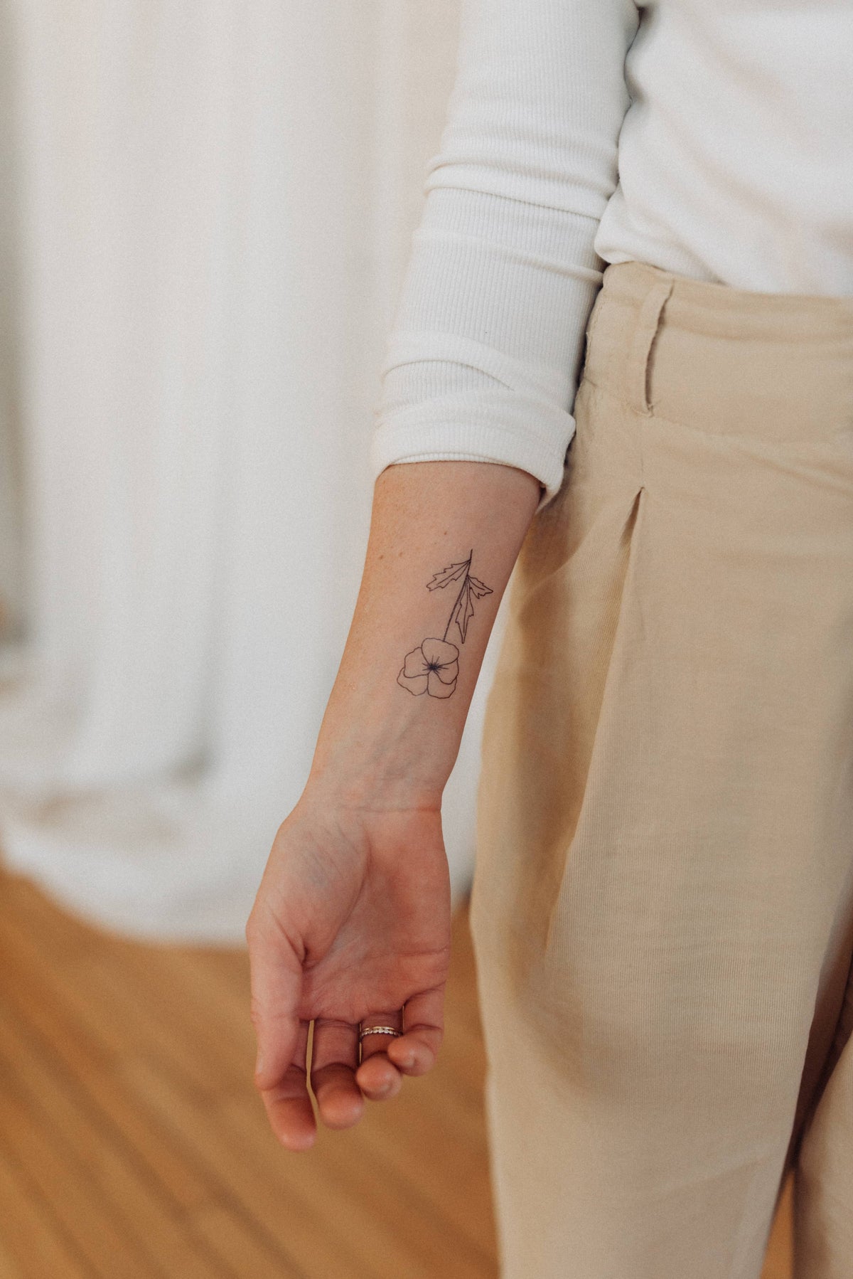 Saint &amp; Company - February Birth Flower - Violet Temporary Tattoos