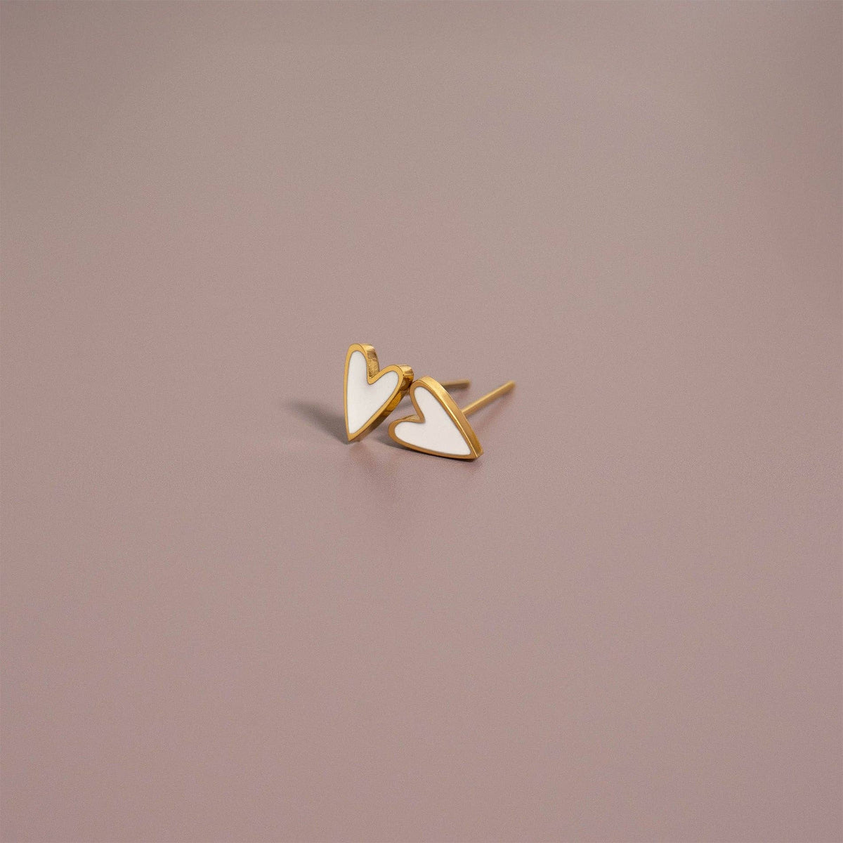 18K Gold PVD Stainless Steel White Heart Stud Earrings: Stainless / White