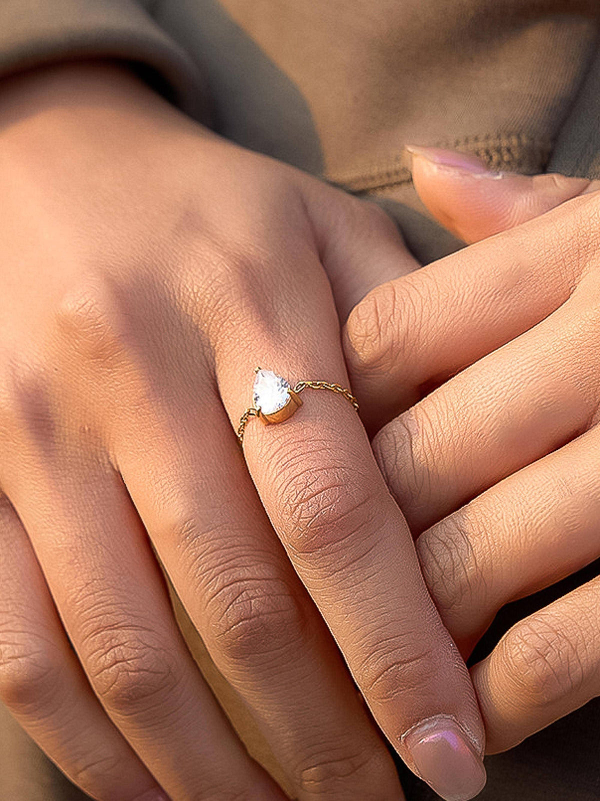 18K Gold Pear CZ Adjustable Chain Ring: Yellow Gold