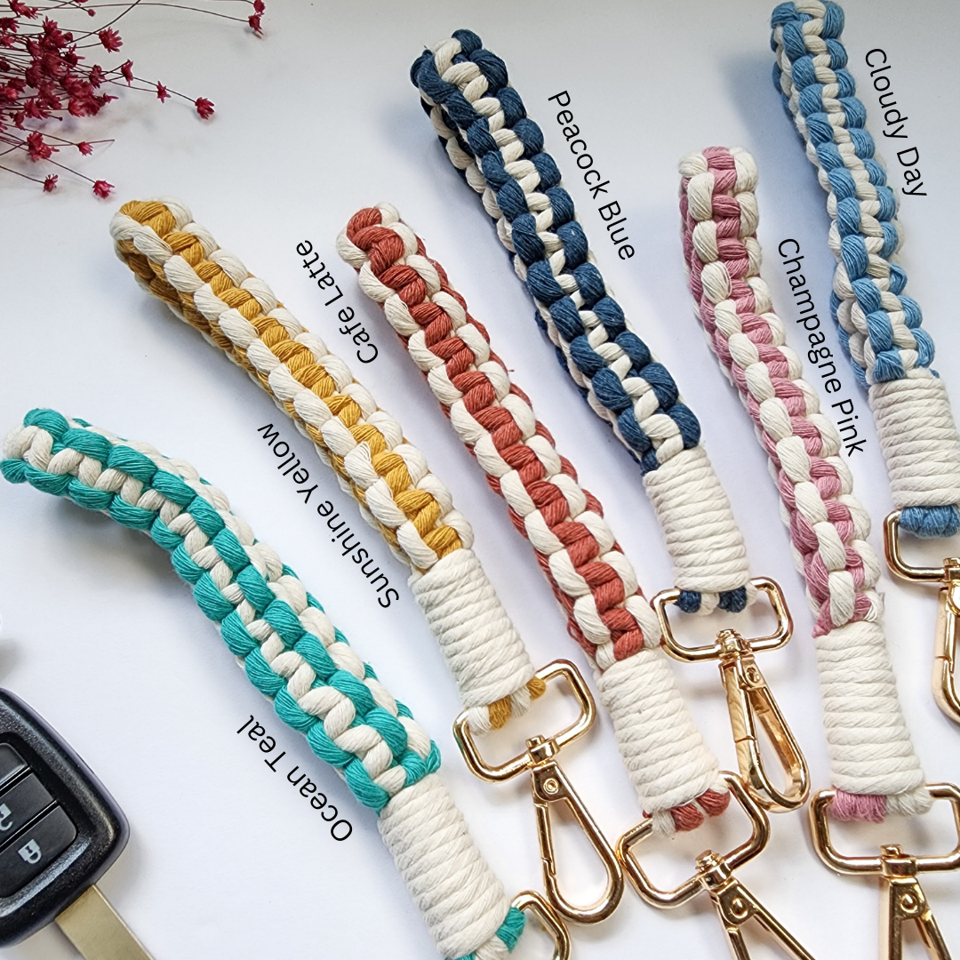 Macramé 2-Toned Cotton Wristlet