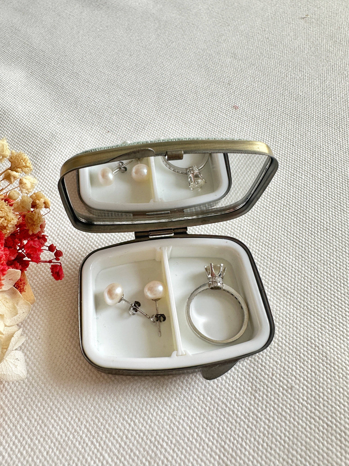 Floral Embroidered Rectangle Mini Jewelry Box With Mirror | Flower Garden