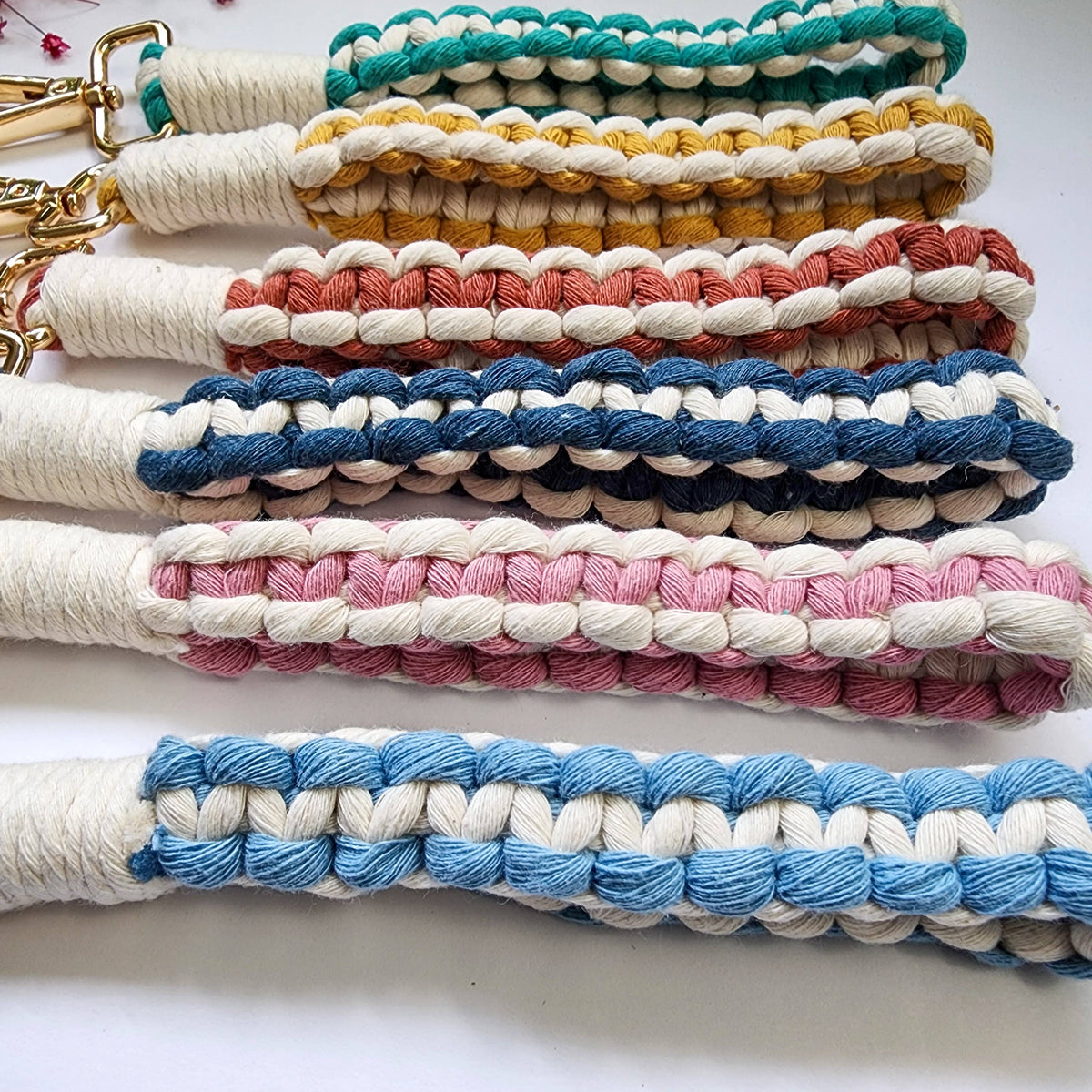 Macramé 2-Toned Cotton Wristlet