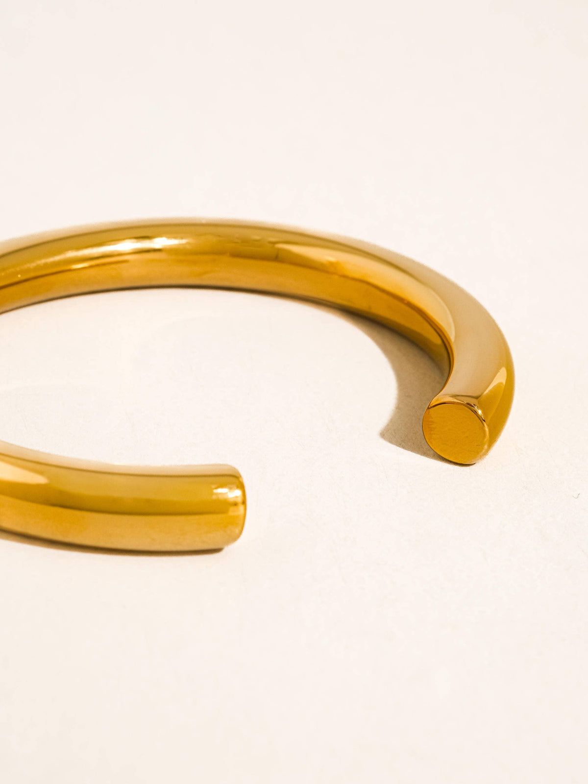 18K Gold Non-Tarnish Classic Cuff Bangle