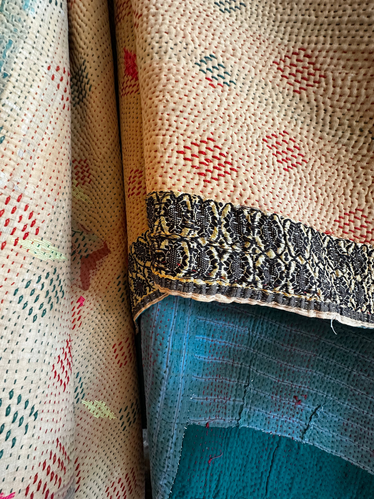 Tribe Kantha- Peach Turquoise Border