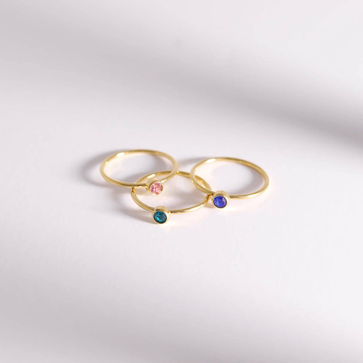 18K Gold Birthstone Stacking Ring: Size 7