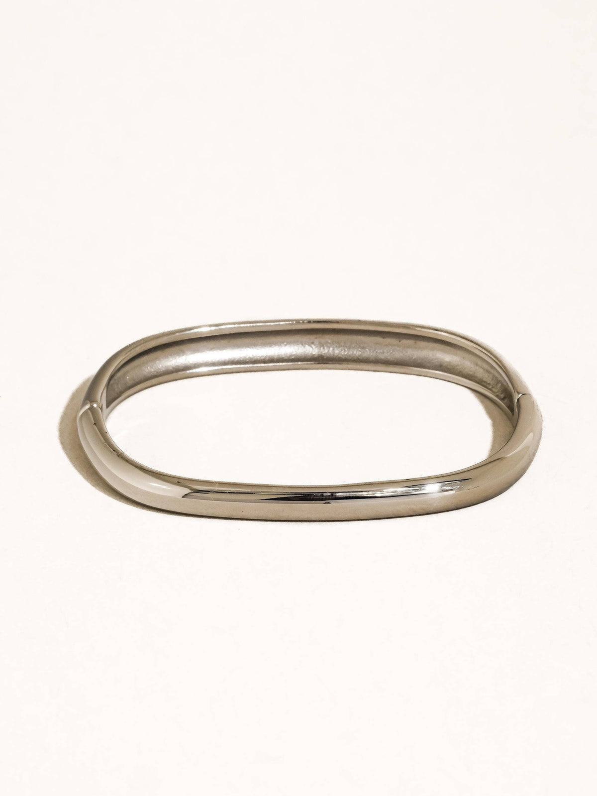 18K Gold Non-Tarnish Classic Bangle