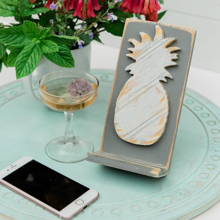 Pineapple Smart phone stand grace graffiti
