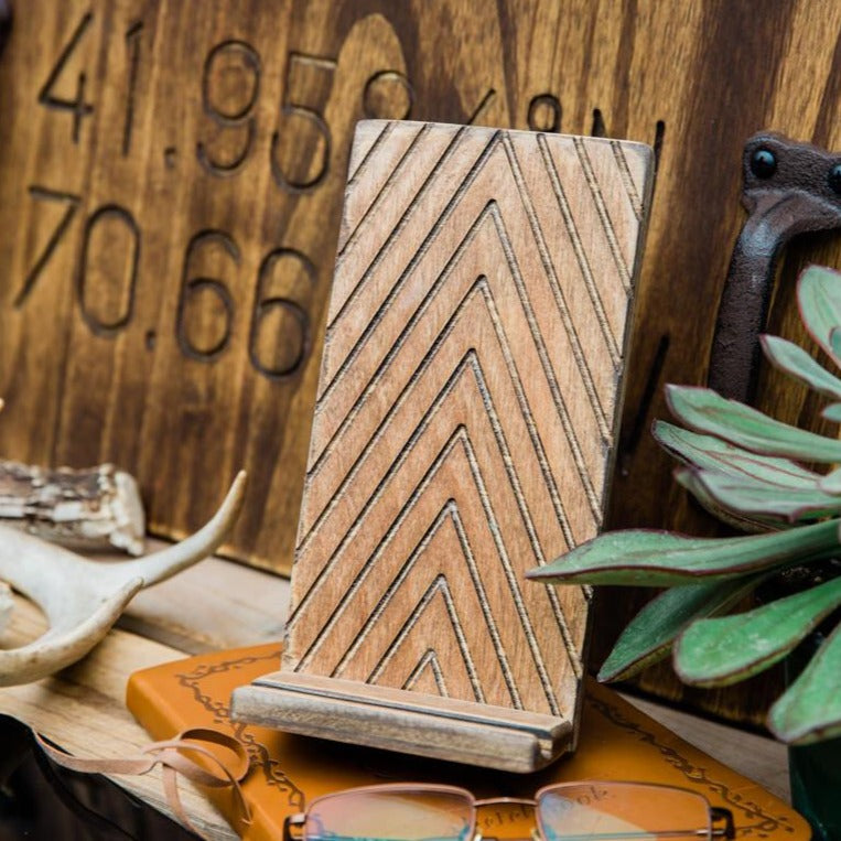 Engraved Smart Phone Stand grace graffiti