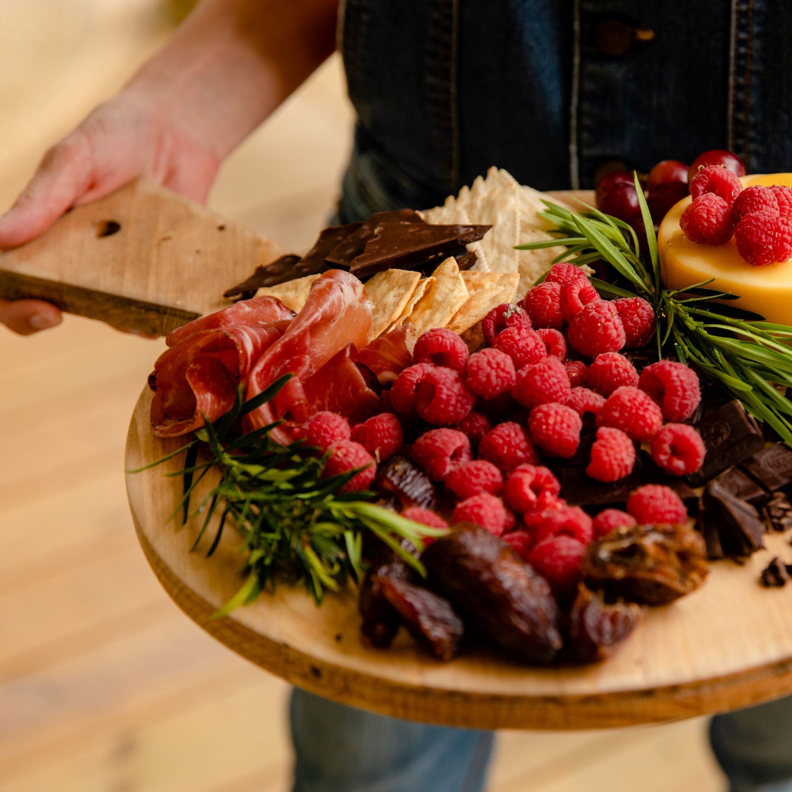 Round Charcuterie Bread Board | Grace Graffiti