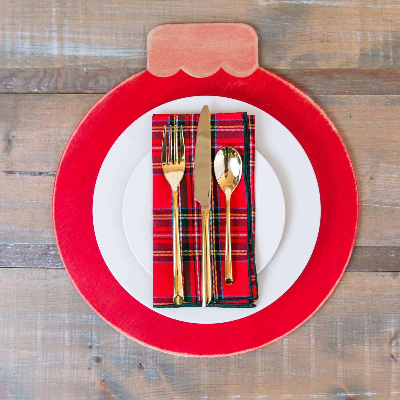 ornament placemats wooden  grace graffiti