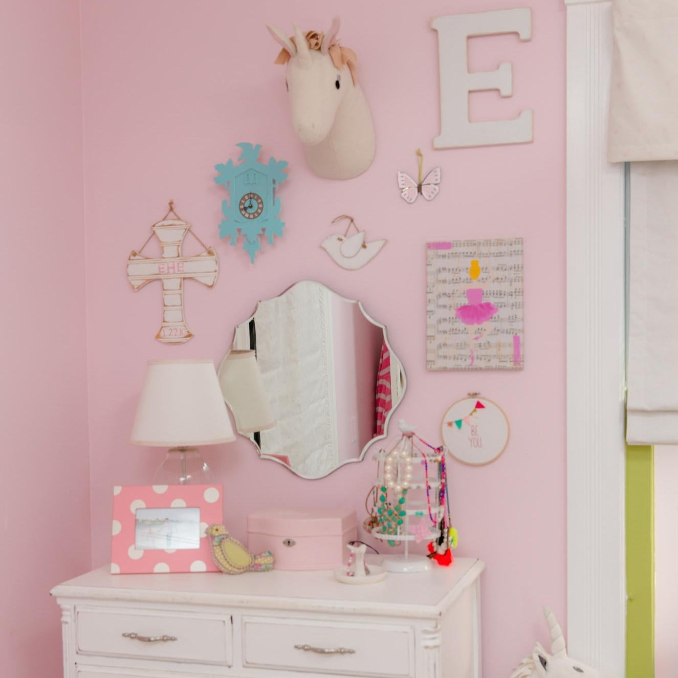 dove wooden bird hanger | grace graffiti