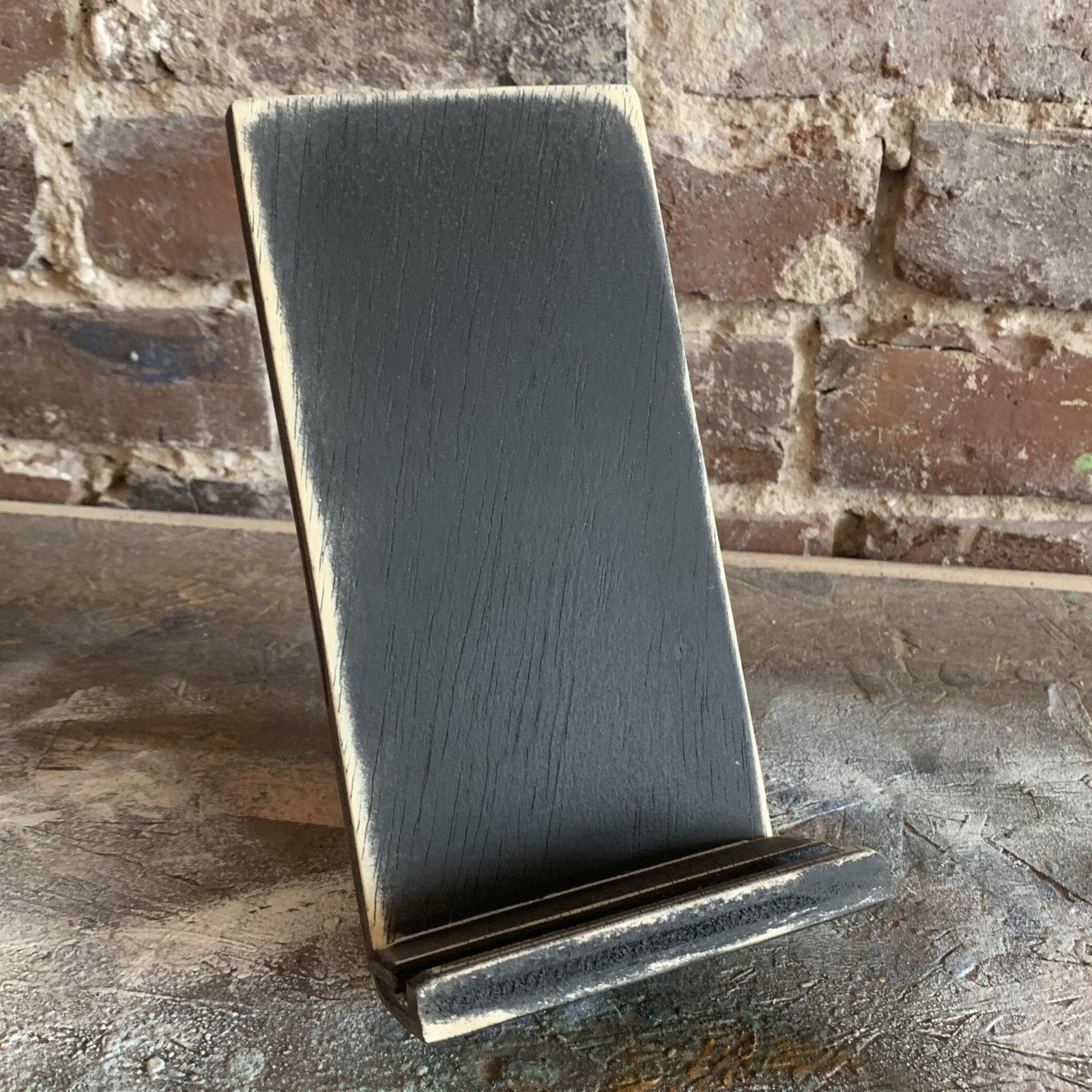 chalkboard iphone stand grace graffiti